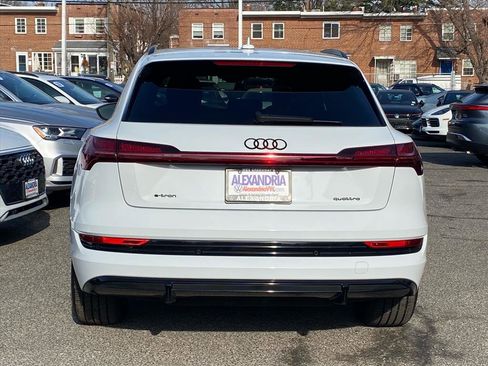 Used 2023 Audi e-tron Chronos w/ Chronos Package image 4