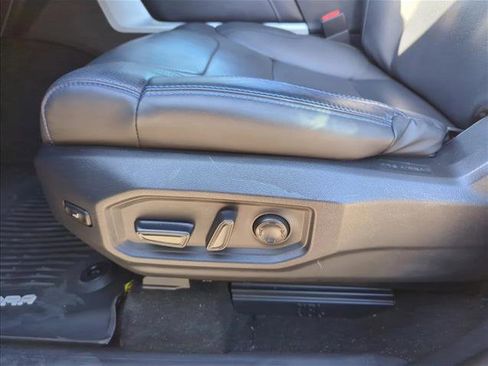 Used 2023 Toyota Tundra Platinum AWD/4WD image 12