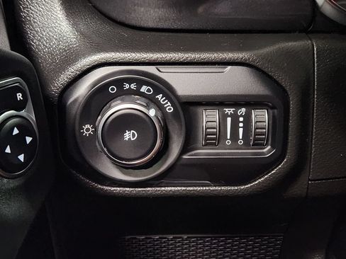 Used 2022 Jeep Wrangler Unlimited Sport AWD/4WD image 41