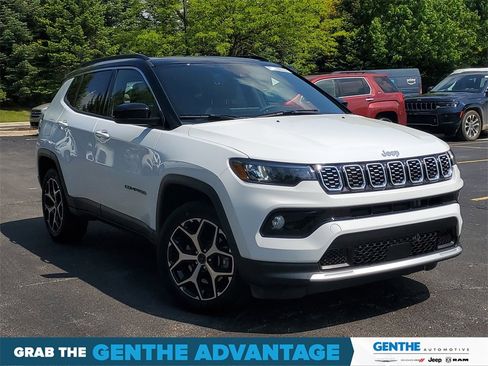 Used 2025 Jeep Compass Limited w/ Sun & Sound Group image 31