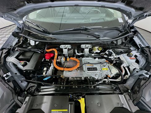 Used 2024 Nissan Ariya AWD image 34