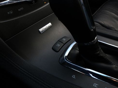 Used 2019 Lincoln MKT AWD image 31