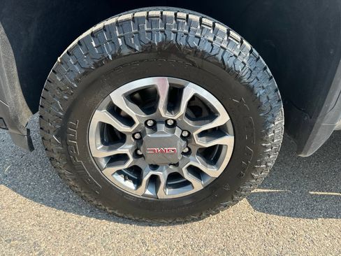 Used 2024 GMC Sierra 2500 SLT w/ SLT Convenience Package AWD/4WD image 5