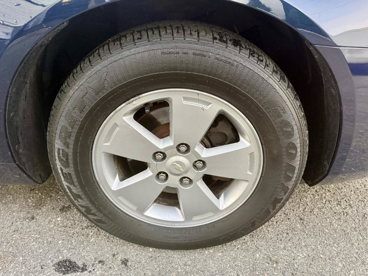 Used 2008 Chevrolet Impala LT w/ Luxury Edition Package FWD image 12