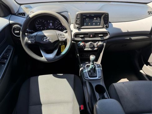 Used 2019 Hyundai Kona SE AWD/4WD image 18