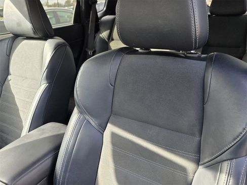 Used 2024 Mitsubishi Outlander SE image 10