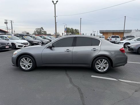 Used 2011 INFINITI G37 Journey w/ Premium Pkg RWD image 6