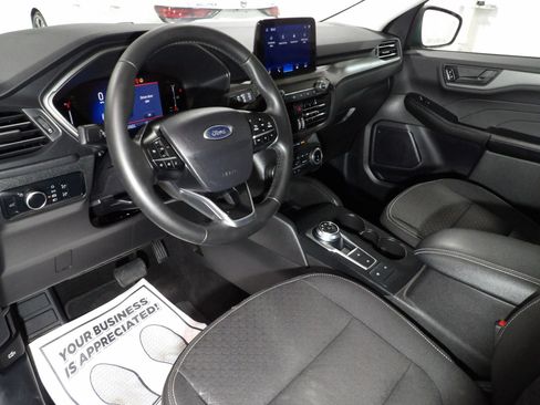 Used 2024 Ford Escape Active image 12