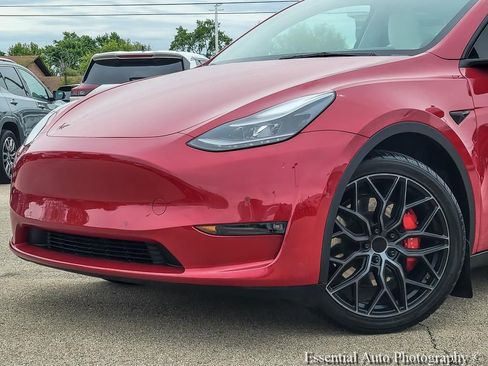 Used 2022 Tesla Model Y Performance AWD/4WD image 3