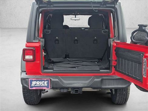 Used 2021 Jeep Wrangler Unlimited Islander image 6