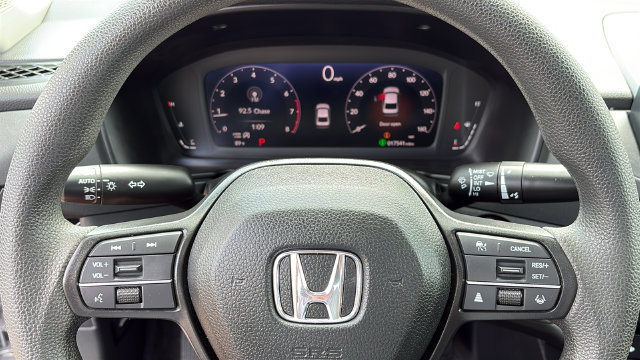 Used 2023 Honda Accord EX image 13