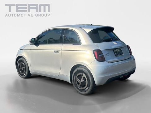 New 2025 FIAT 500 e FWD image 5