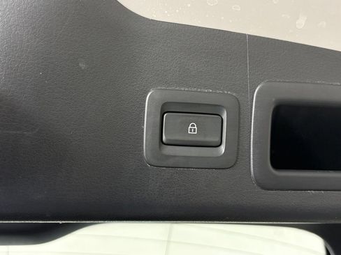 Used 2024 MAZDA MAZDA3 s FWD image 37