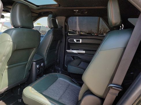 Used 2022 Ford Explorer Timberline image 16
