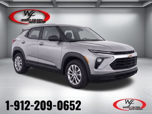 Used 2025 Chevrolet TrailBlazer LS w/ LS Convenience Package FWD image 1
