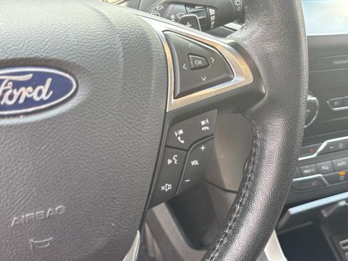 Used 2019 Ford Edge SEL w/ Equipment Group 201A AWD/4WD image 31