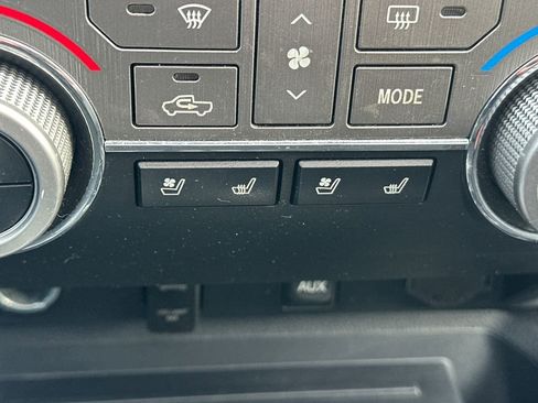 Used 2014 Toyota Tundra Platinum image 29