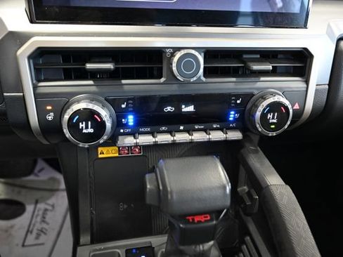 Used 2024 Toyota Tacoma TRD Off-Road w/ TRD Off Road Premium Package AWD/4WD image 18
