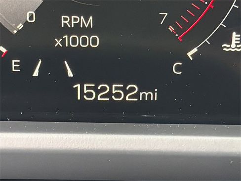 Used 2024 GMC Acadia AT4 w/ Luxury Package image 28