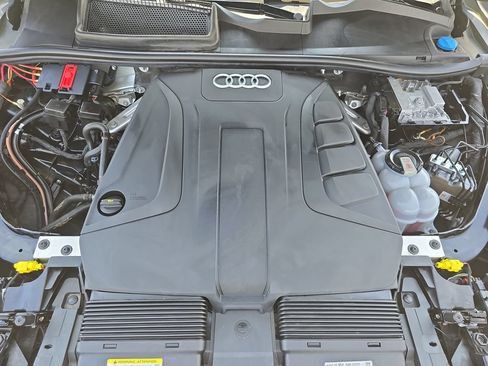 Used 2021 Audi Q7 2.0T Premium Plus AWD/4WD image 36