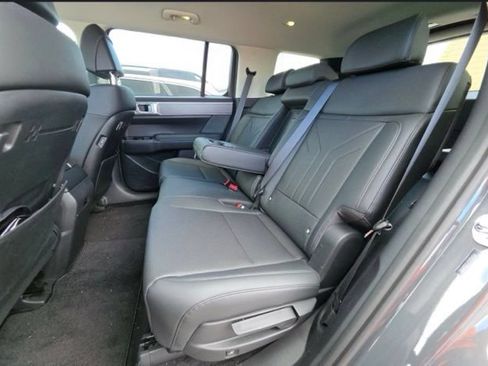 Used 2025 Hyundai Santa Fe XRT AWD/4WD image 15