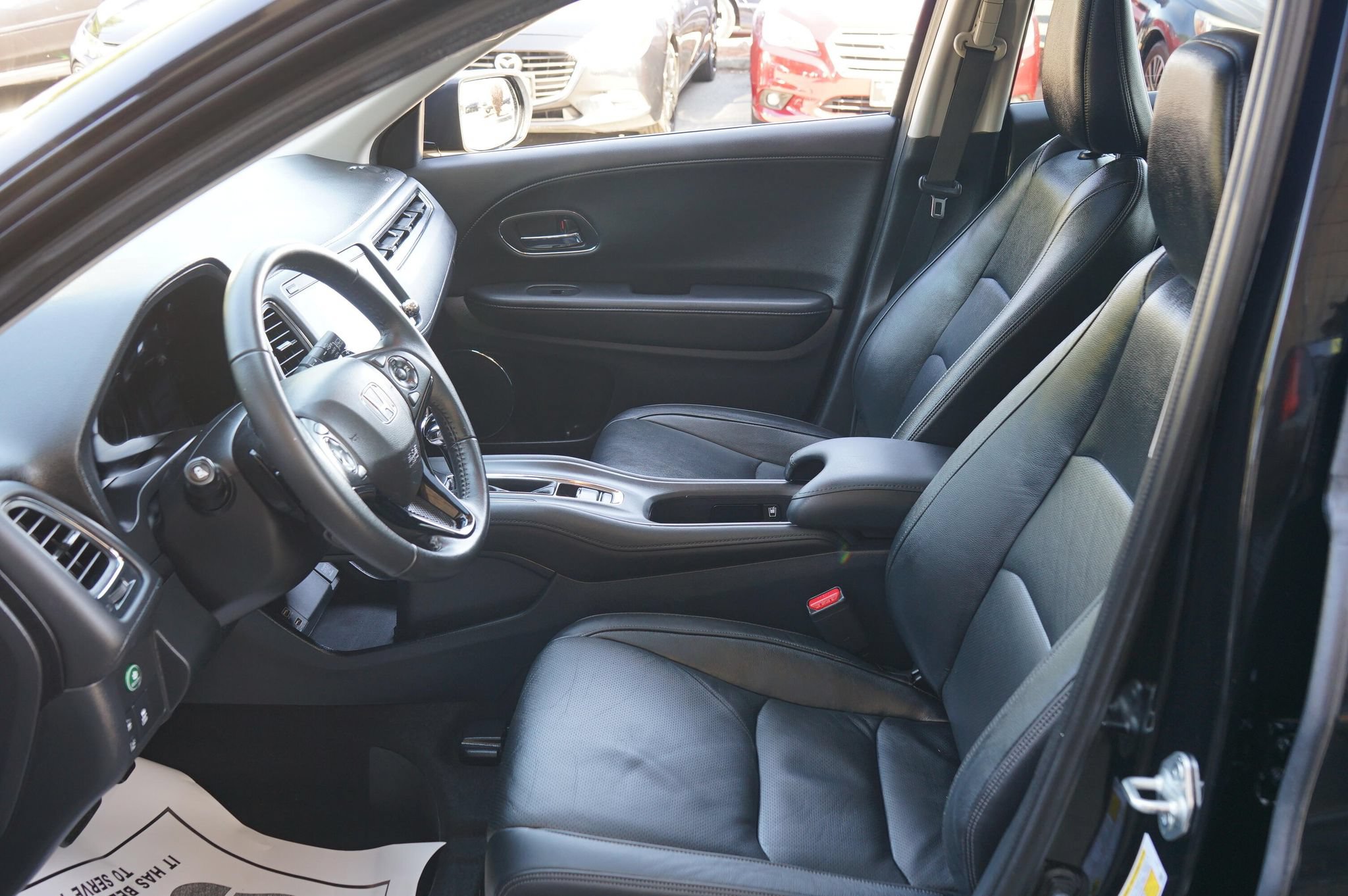 Used 2021 Honda HR-V EX-L image 14