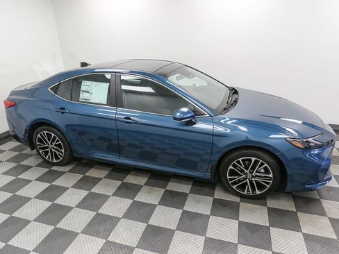 New 2026 Toyota Camry XLE AWD/4WD image 5