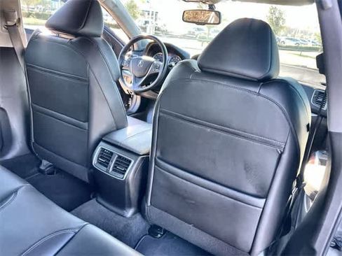 Used 2017 Acura TLX image 13