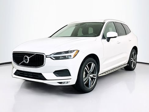 Used 2021 Volvo XC60 T6 Momentum w/ Protection Package Premier AWD/4WD image 3