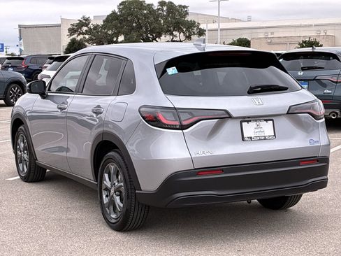 Certified 2026 Honda HR-V LX image 4