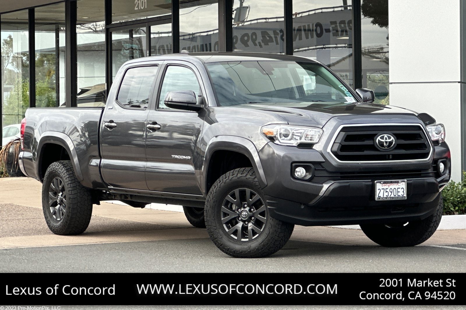 Used 2021 Toyota Tacoma SR5 AWD/4WD image 1