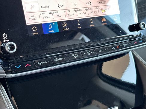 Used 2024 Jeep Wagoneer L Series II w/ Flexible Seating Group image 22