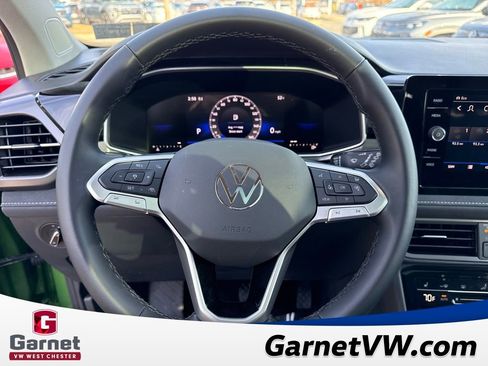 New 2025 Volkswagen Taos SE image 15