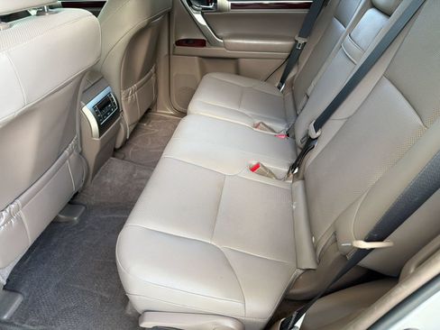 Used 2019 Lexus GX 460 Premium AWD/4WD image 23