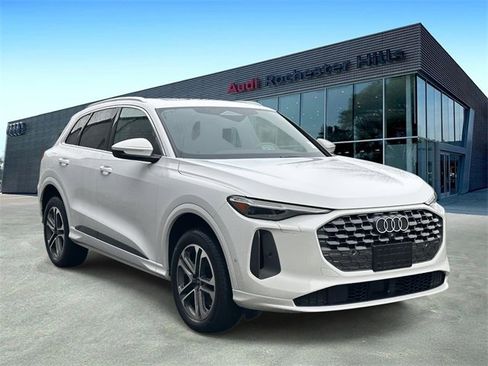 Certified 2025 Audi Q5 Premium Plus w/ Premium Plus image 7