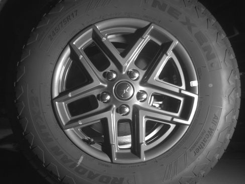Used 2025 Jeep Wrangler Unlimited Sport AWD/4WD image 14