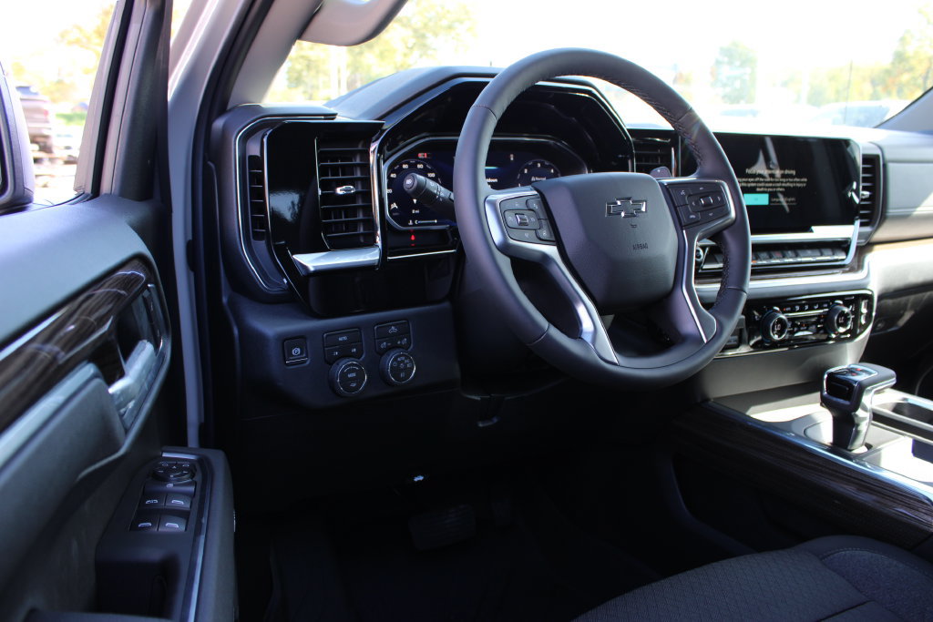 New 2026 Chevrolet Silverado 1500 RST AWD/4WD image 13