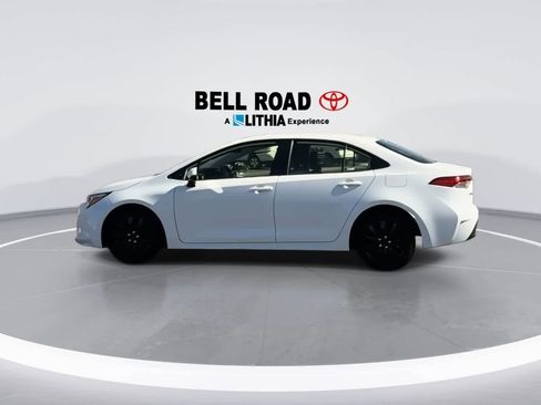 Used 2024 Toyota Corolla LE image 5
