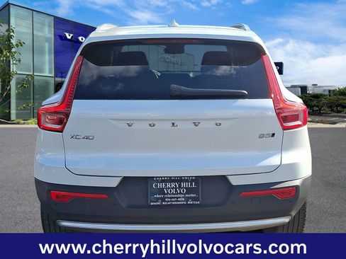 Certified 2025 Volvo XC40 B5 Core w/ Protection Package Premier image 6