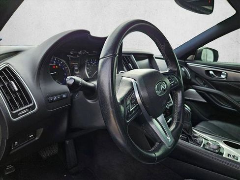 Used 2019 INFINITI Q60 3.0t Luxe image 10