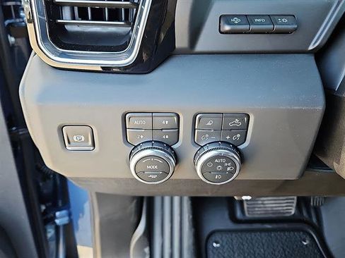 New 2026 GMC Sierra 1500 Denali Ultimate image 16