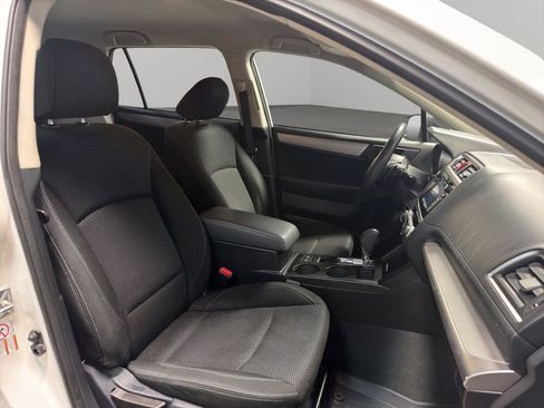 Used 2019 Subaru Outback 2.5i AWD/4WD image 19