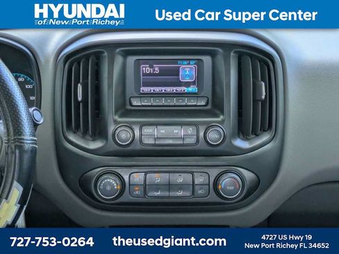 Used 2015 Chevrolet Colorado W/T RWD image 18