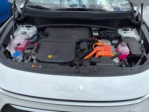 Used 2026 Kia Niro LX FWD image 26
