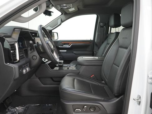 Used 2022 GMC Sierra 1500 Denali w/ Technology Package AWD/4WD image 24