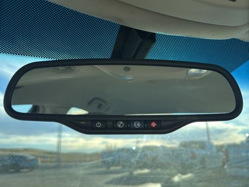 Used 2011 Buick Lucerne CXL image 20