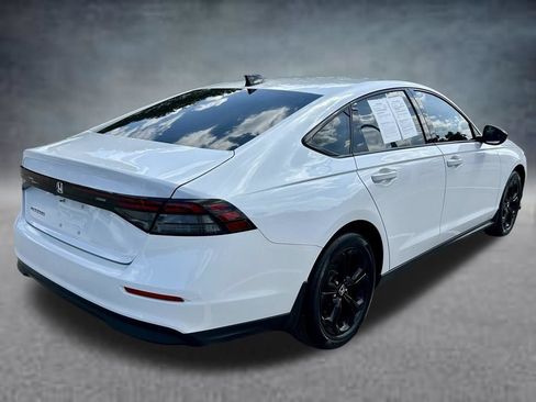 Used 2025 Honda Accord SE image 5