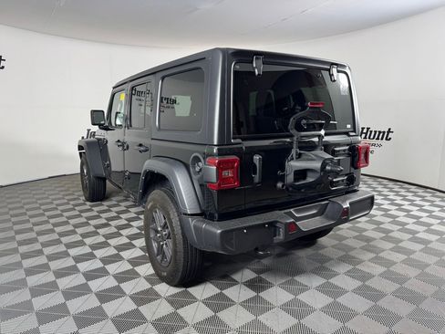 Used 2024 Jeep Wrangler Sport S image 10