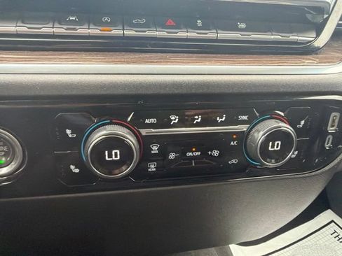 Used 2023 Chevrolet Silverado 1500 LT AWD/4WD image 64
