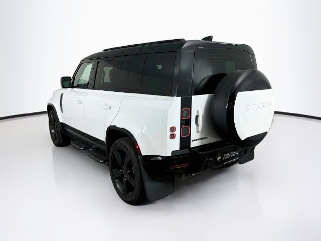 New 2026 Land Rover Defender 110 X-Dynamic SE AWD/4WD image 7
